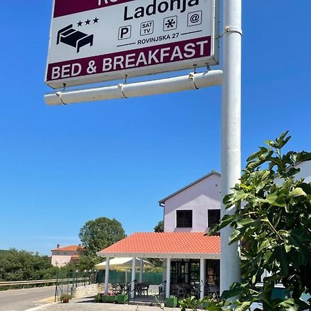 Ladonja Bb Rooms, Family Run Bed & Breakfast Rovinjsko Selo Exterior photo